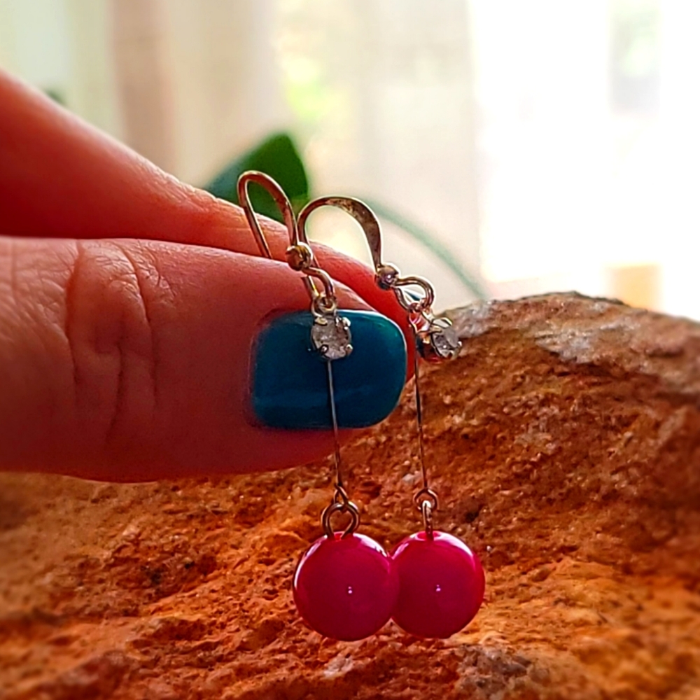 Dangling Fun Fashion Earrings